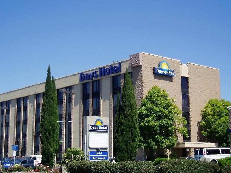 Days Hotel by Wyndham Oakland AirportColiseum  ReservationDesk.com