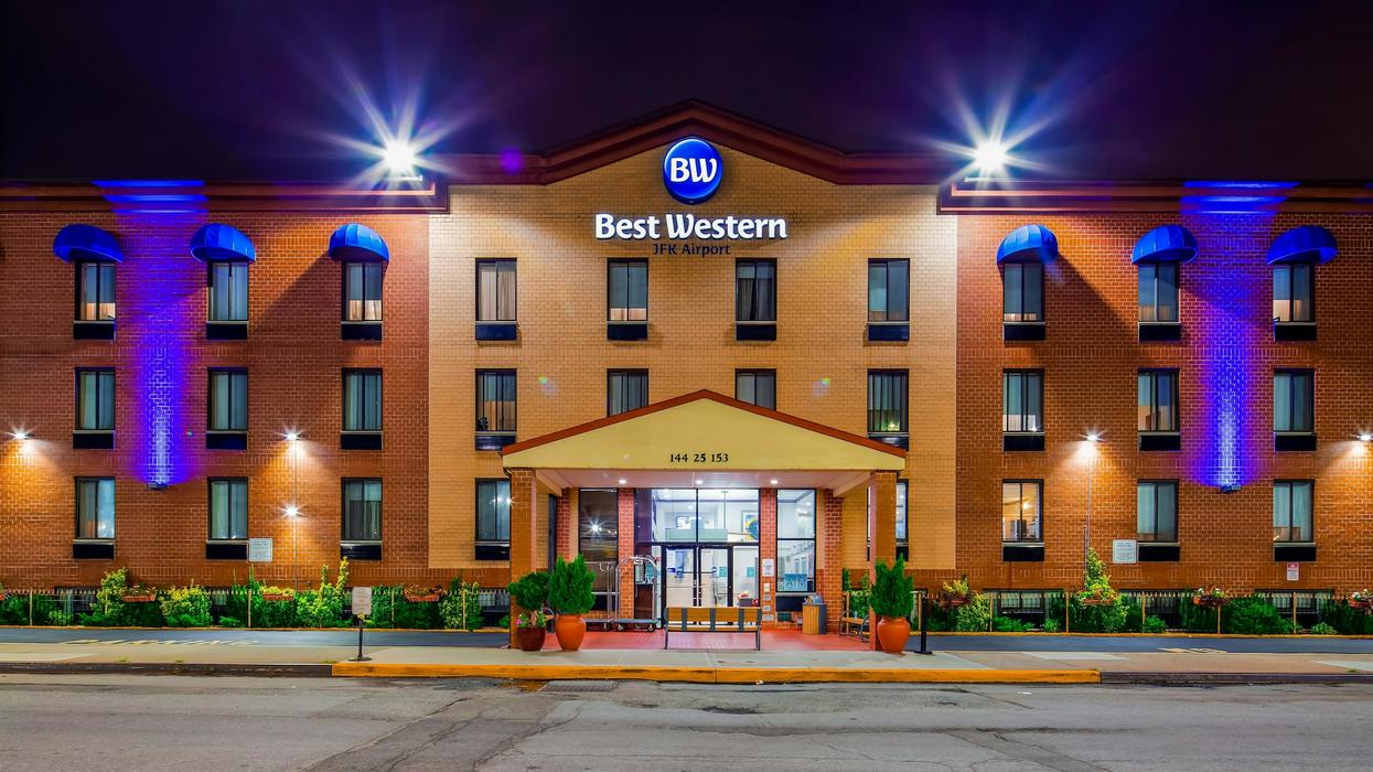 Best Western JFK Airport Hotel - ReservationDesk.com