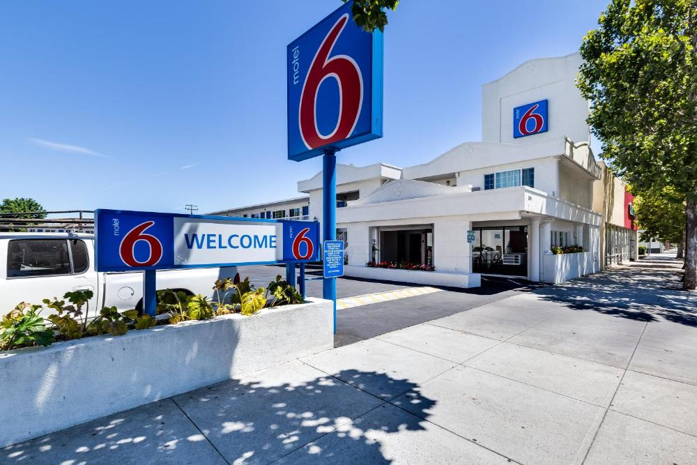 Motel 6 San Jose, CA  Convention Center  ReservationDesk.com