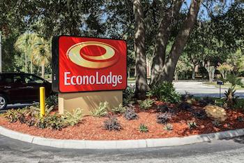 Econo Lodge ReservationDesk Com   X700