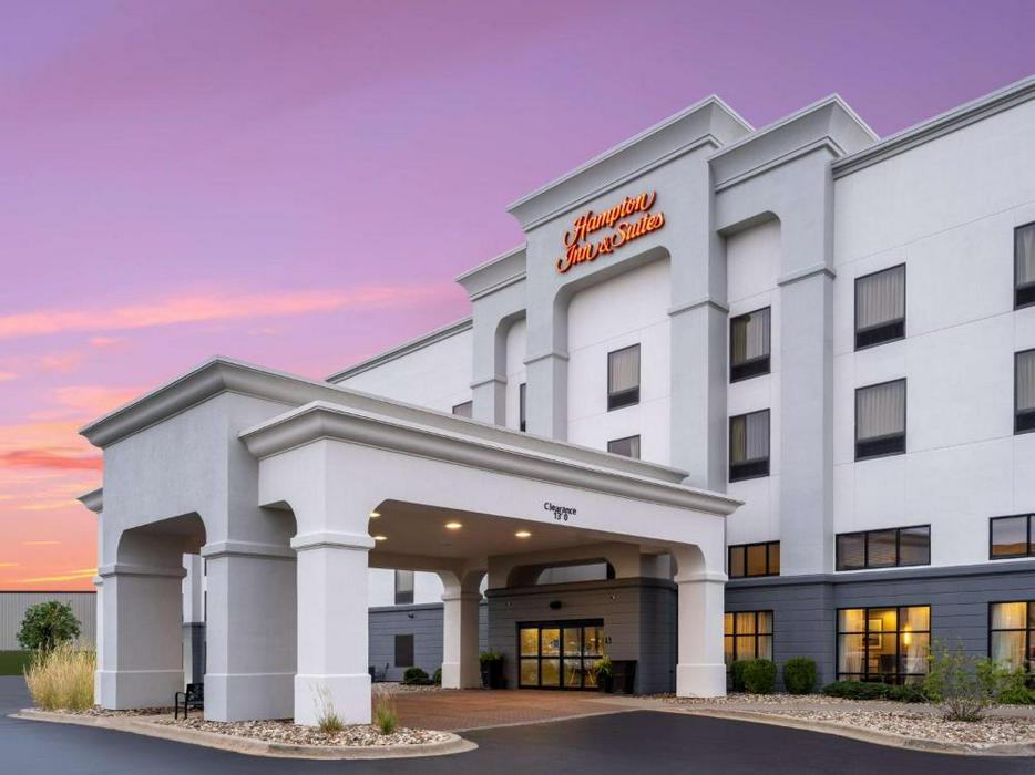 4.5/5 (126k reviews) Hampton Inn & Suites Cedar Rapids North Hotel Deals