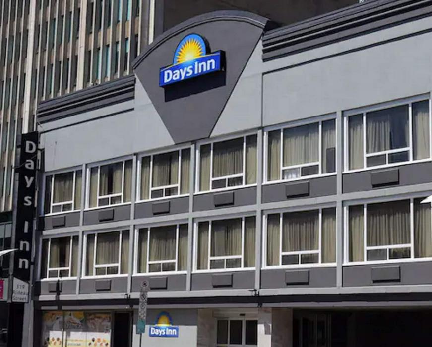 Days Inn by Wyndham Ottawa - ReservationDesk.com