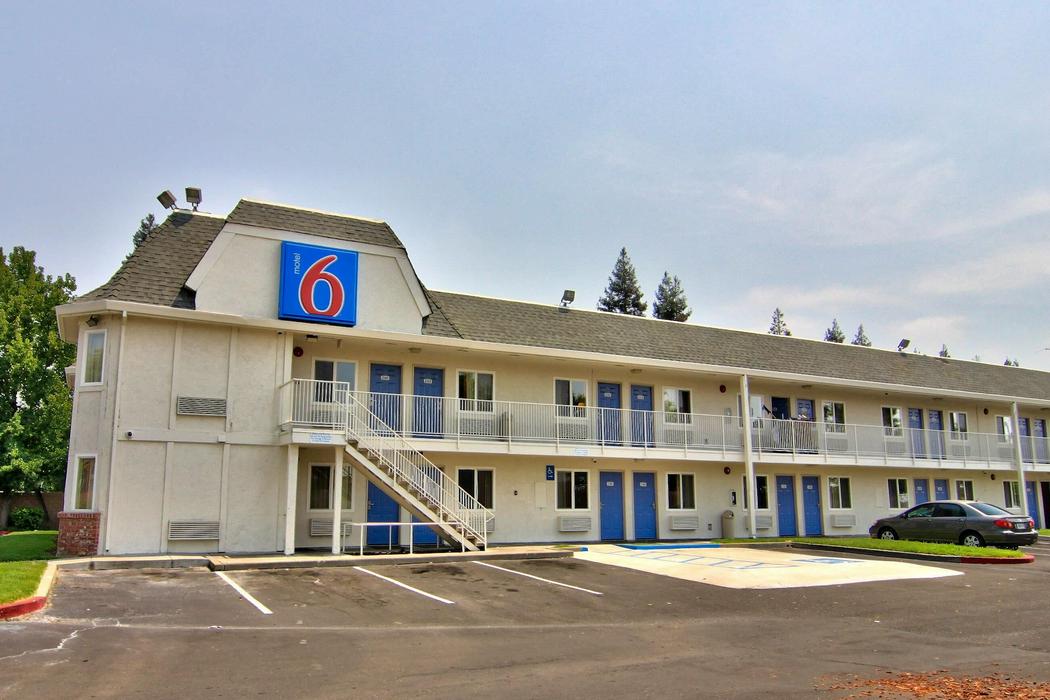 Motel 6 Sacramento, CA - South - ReservationDesk.com