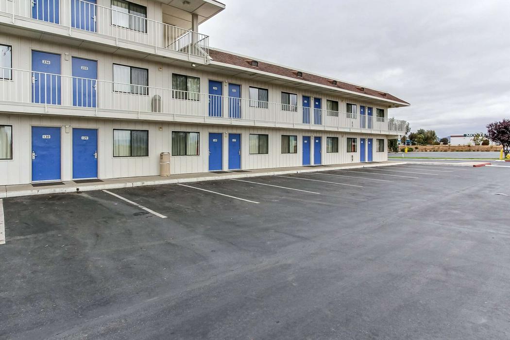 Motel 6 Salinas, CA South Monterey Area