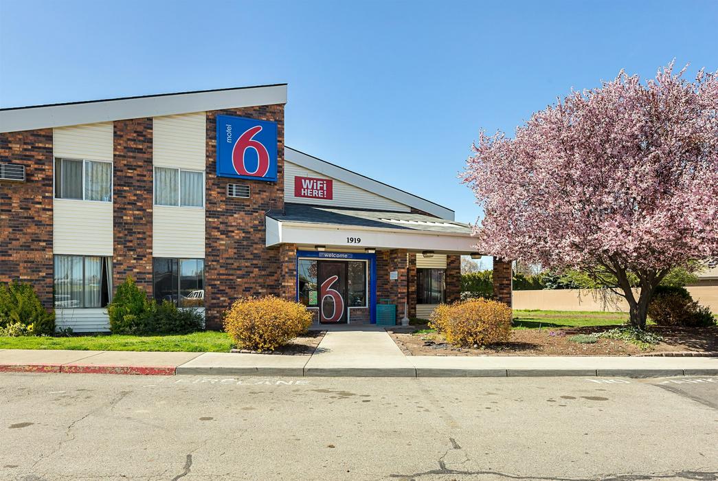 Motel 6 Spokane, WA - East - ReservationDesk.com