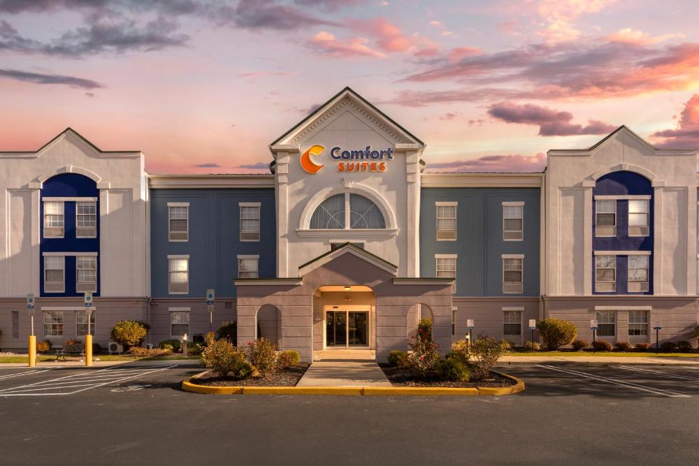 Comfort Suites East Brunswick