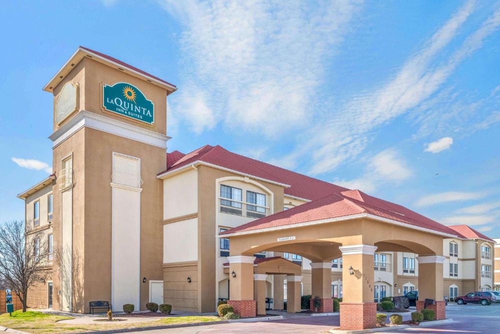 La Quinta Inn & Suites by Wyndham Oklahoma City Yukon