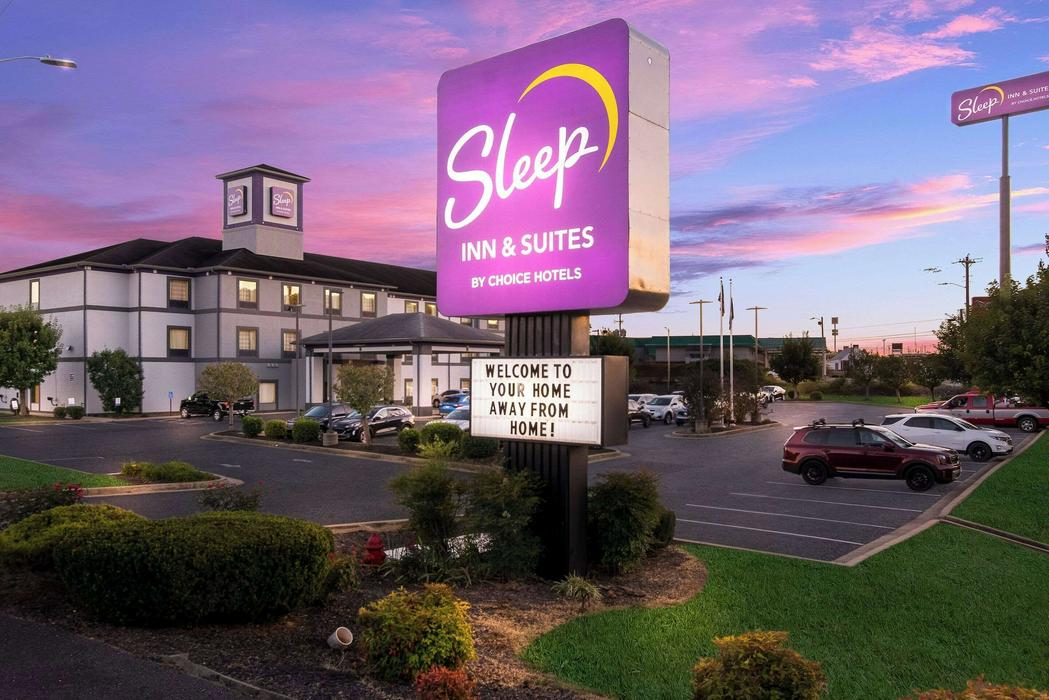 Sleep Inn & Suites