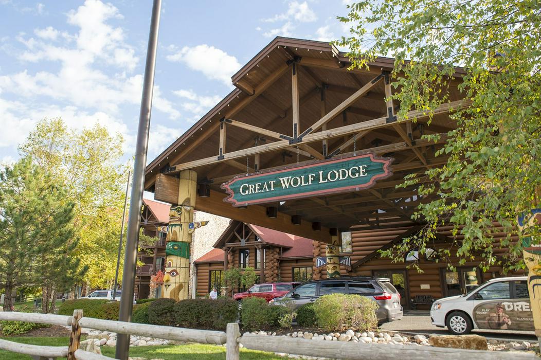 Great Wolf Lodge Kansas City ReservationDesk