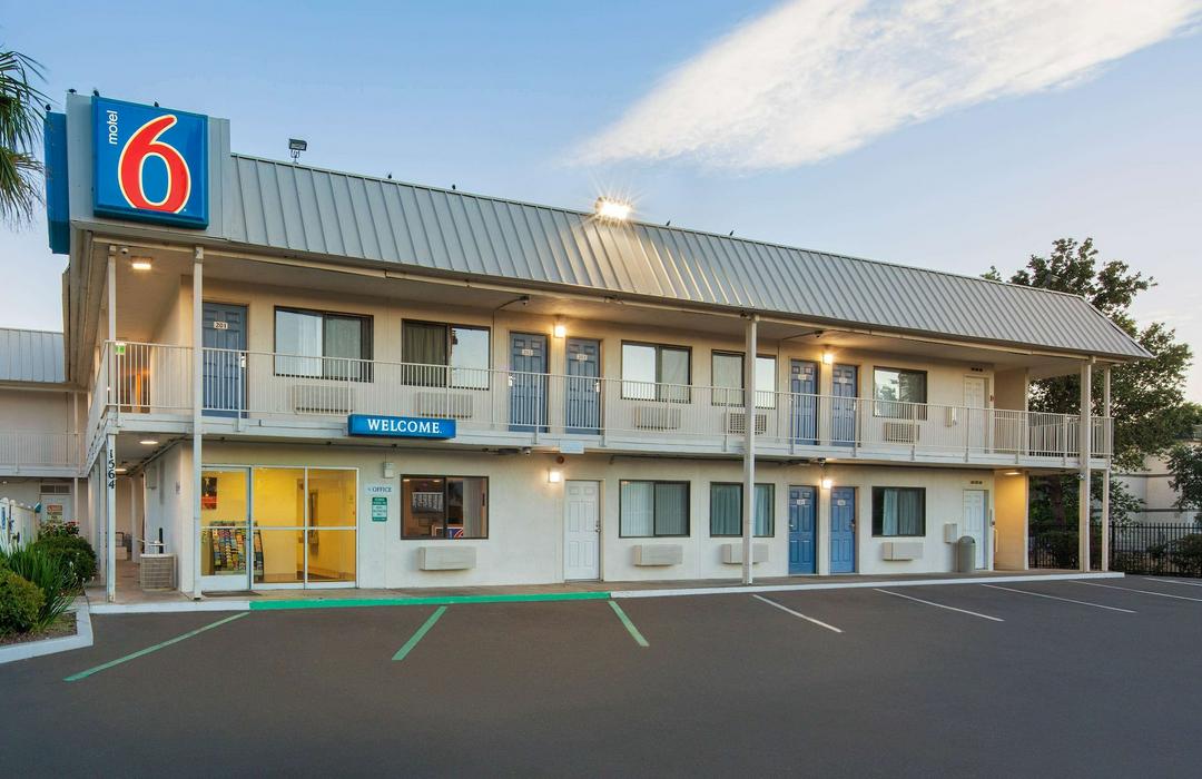 Motel 6 Woodland, CA - Sacramento Area - ReservationDesk.com