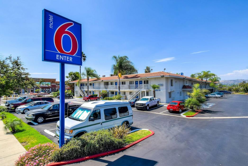 Motel 6 Rowland Heights, CA - Los Angeles - Pomona - ReservationDesk.com