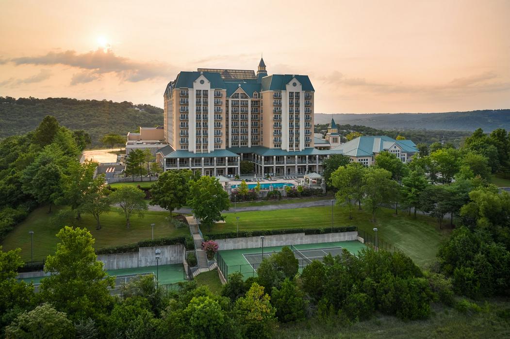 Chateau On The Lake Resort Spa and Convention Center