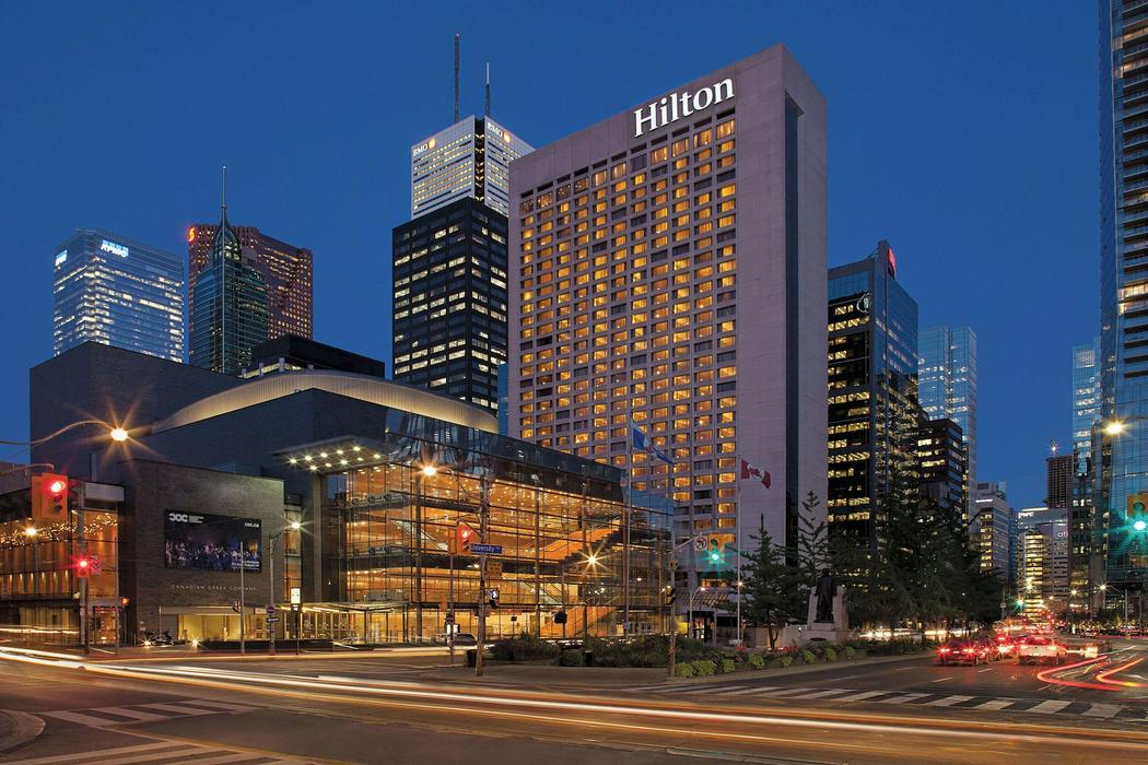 toronto tourism hotel deals