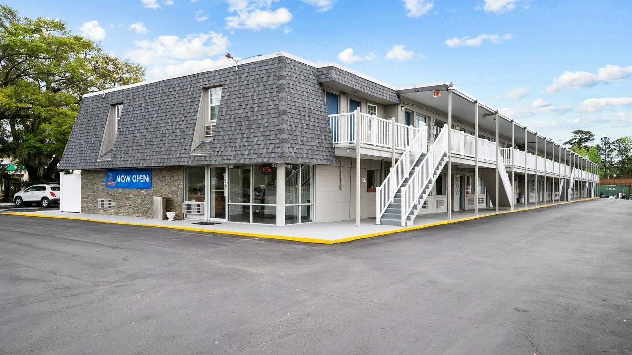 Red Carpet Inn Wilmington Nc Reservationdesk Com