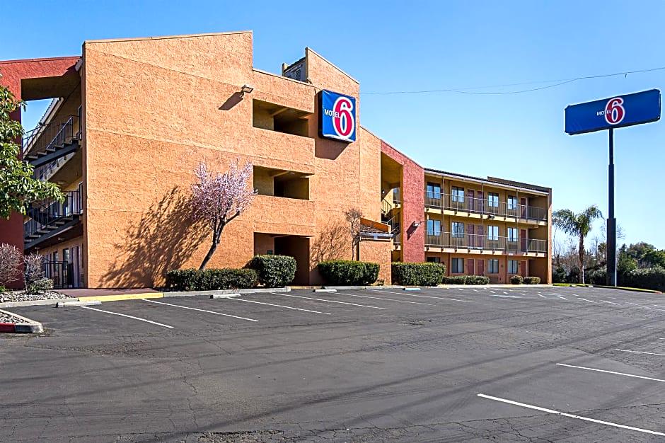 Motel 6 Stockton, CA - ReservationDesk.com