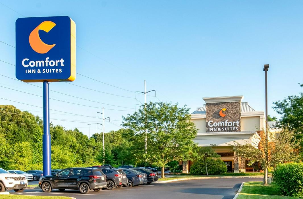 Comfort Inn &amp; Suites Newark Wilmington