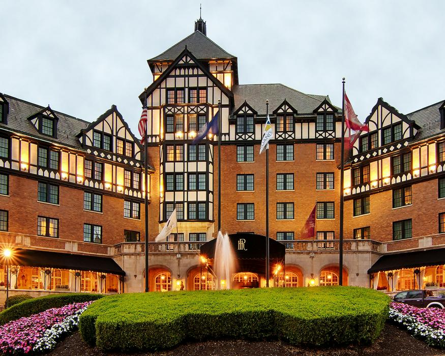 Hotel Roanoke & Conference Ctr, Curio Collection by Hilton