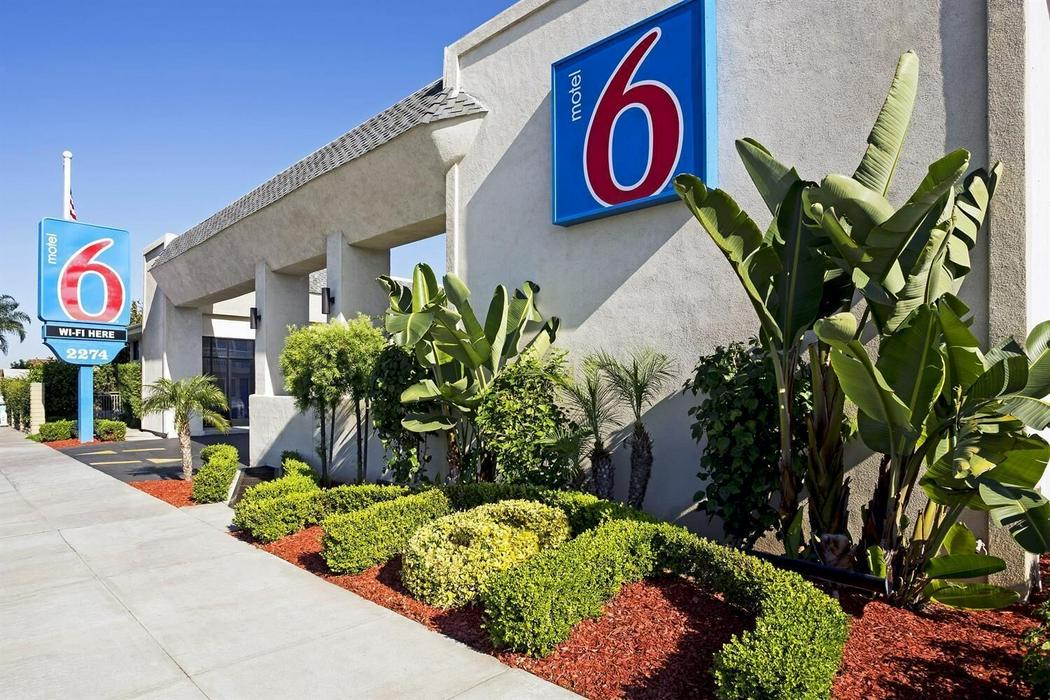 Motel 6 Costa Mesa, CA - Newport Beach - ReservationDesk.com