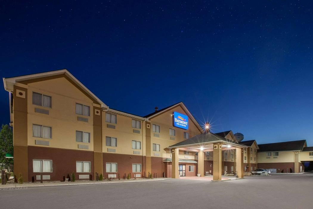 Baymont by Wyndham South Haven Hotel Deals