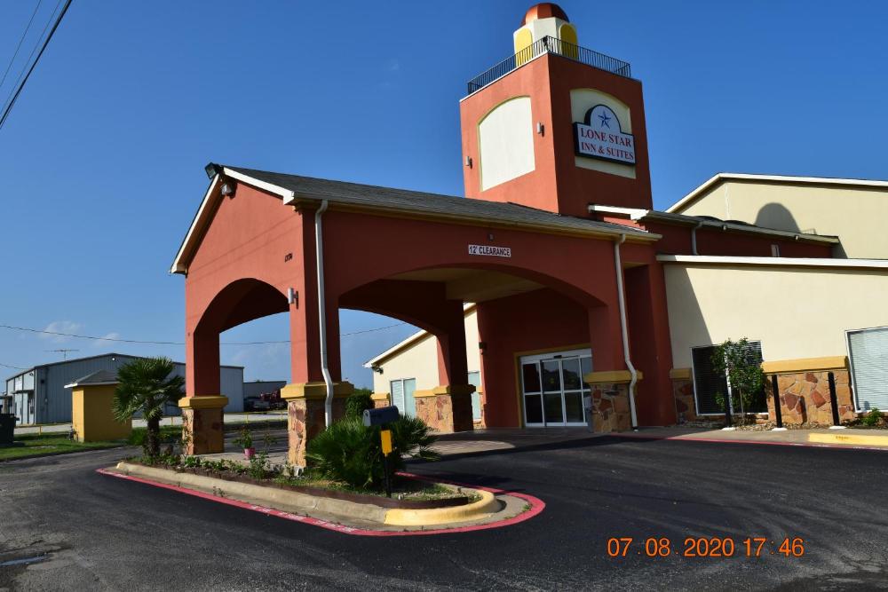 Lone Star Inn & Suites - ReservationDesk.com