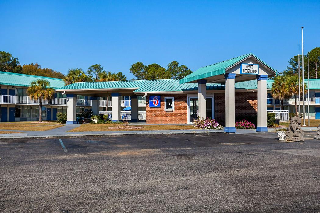 Motel 6 Tifton - ReservationDesk.com