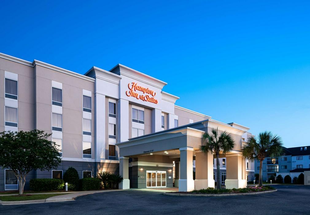 hampton-inn-suites-mobile-i-65-airport-blvd-reservationdesk