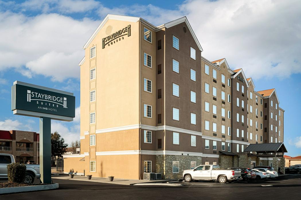 Staybridge Suites Chattanooga at Hamilton Place