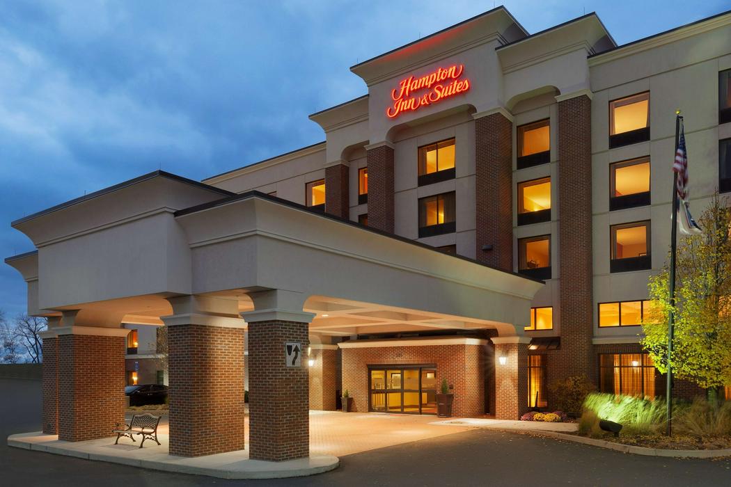 Hampton Inn & Suites Hartford/East Hartford - ReservationDesk.com