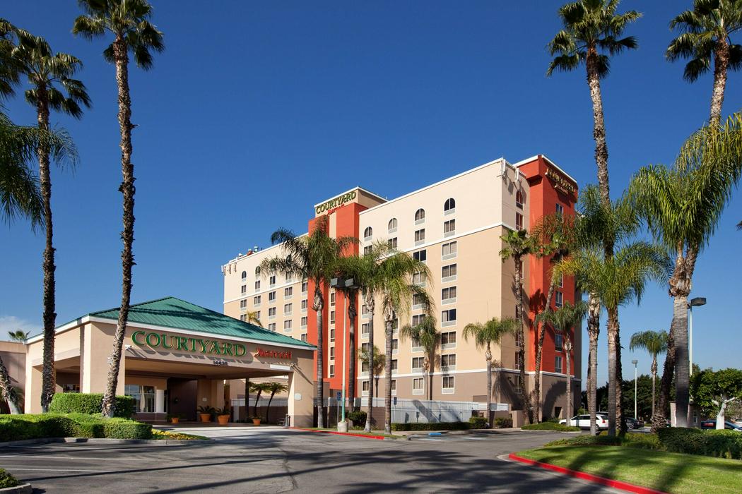 Courtyard by Marriott Baldwin Park - ReservationDesk.com