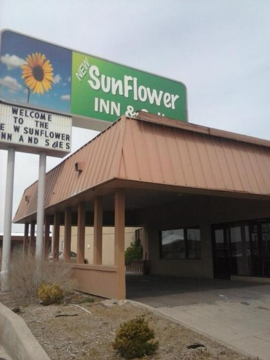New SunFlower Inn