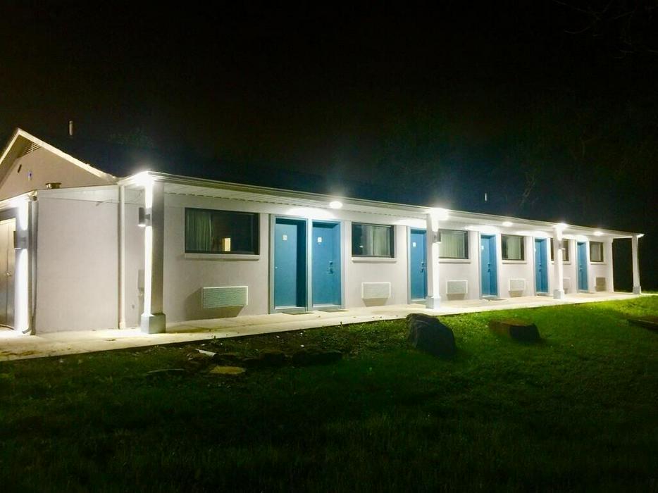 Hillside Motel - ReservationDesk.com