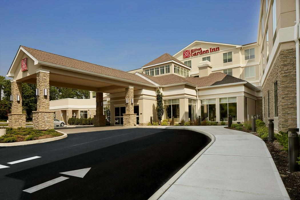 Hilton Garden Inn Roslyn - ReservationDesk.com